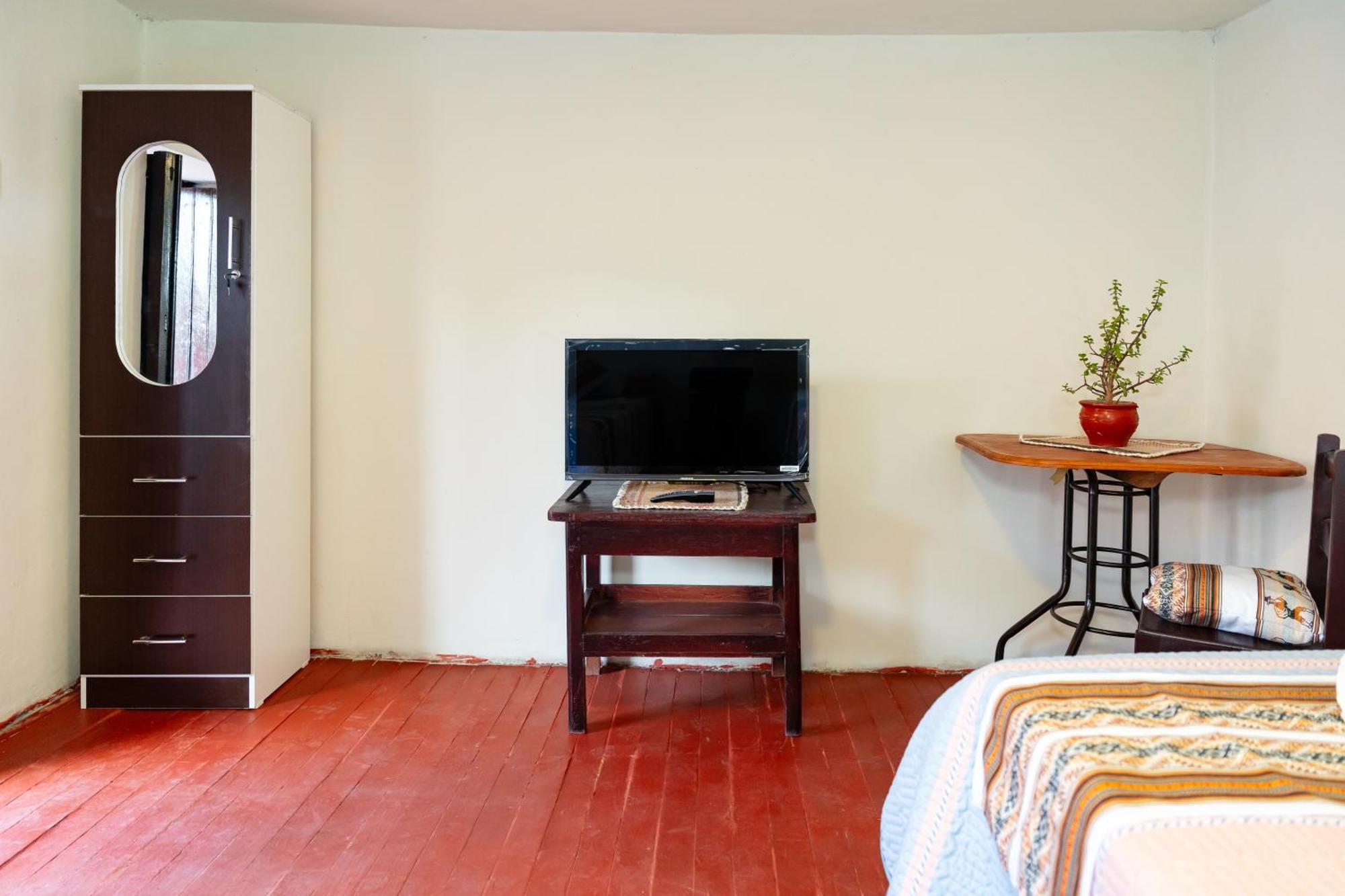 Munay Tika House Guest house