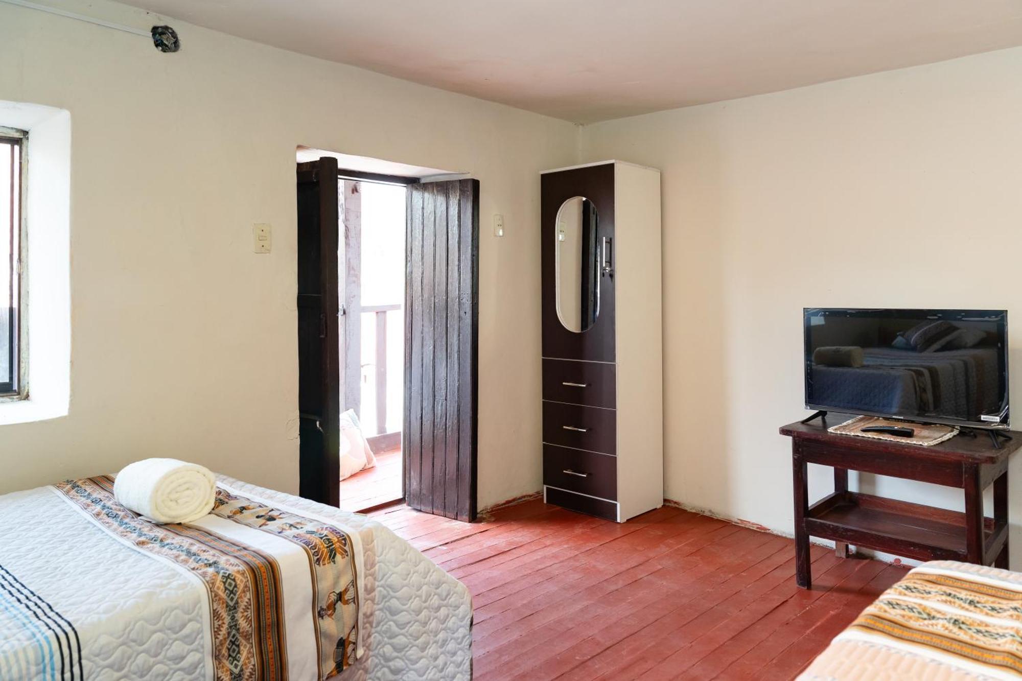 Guest house Munay Tika House